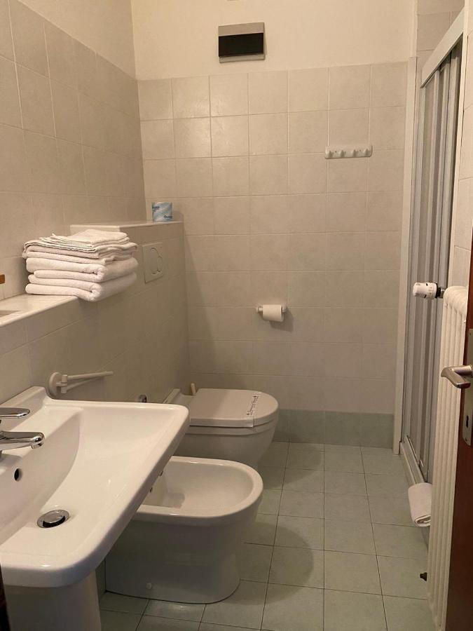 Casa Vacanze Paolo VI ปาโดวา ภายนอก รูปภาพ